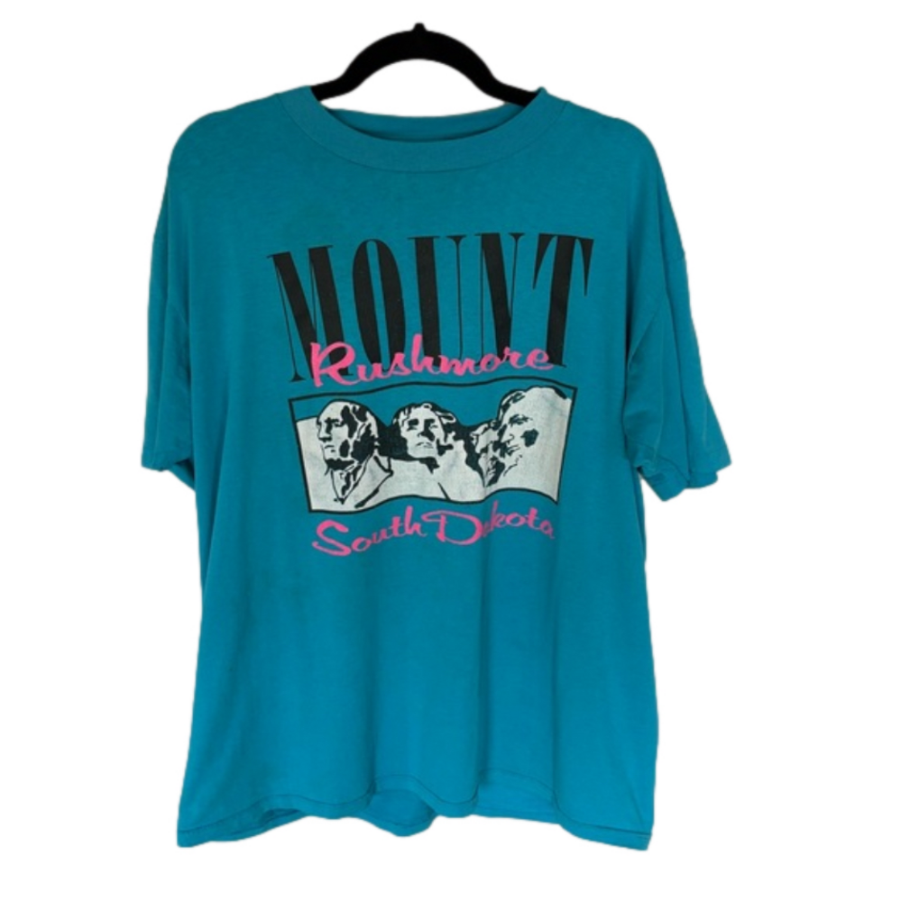 Vintage Mount Rushmore Graphic T-Shirt